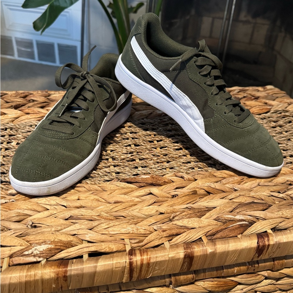 Puma Astro Kick, Men’s Size 8.5